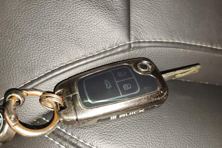 Used Buick GT 2018 18T Automatic Elite Model Vehicle Key