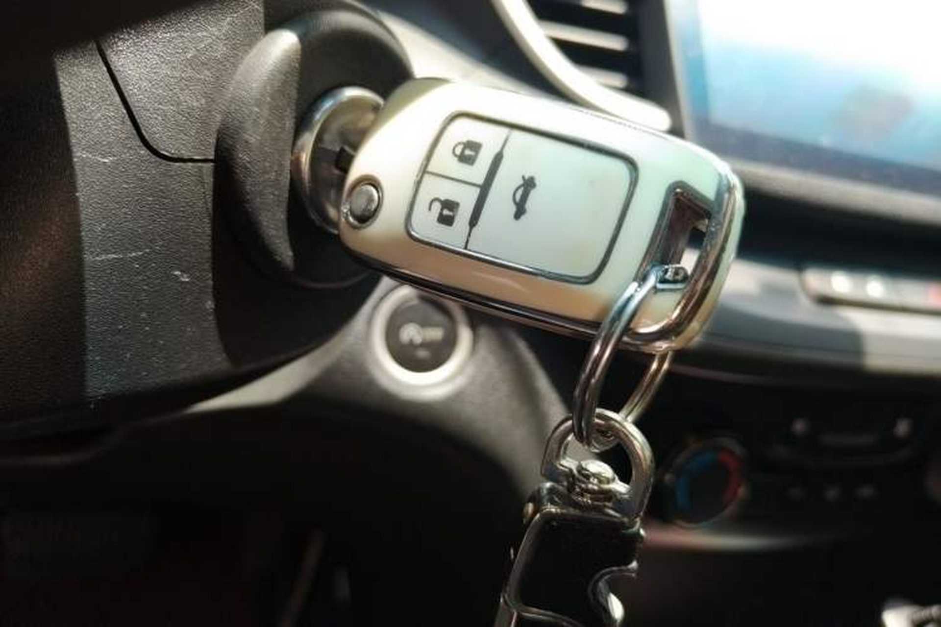 Used Buick GT 2018 18T Automatic Elite Model Vehicle Key