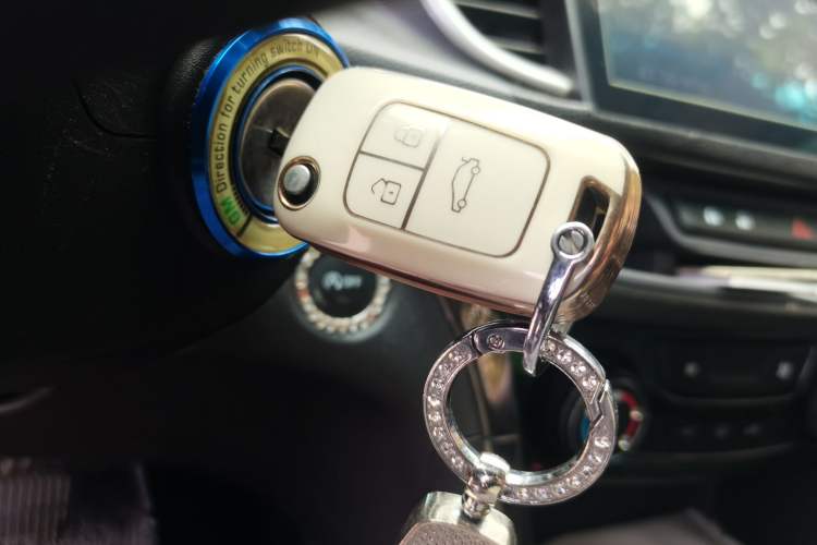 Used Buick GT 2018 18T Automatic Elite Model Vehicle Key