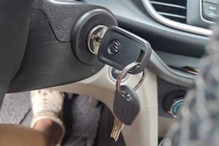 Used Buick GT 2018 15T Dual-Clutch Elite Model China V Standard Vehicle Key