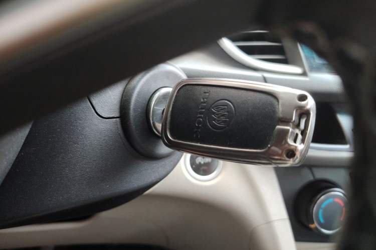 Used Buick GT 2018 15T Manual Elite Version China V Standard Vehicle Key