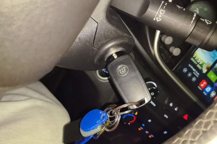 Used Buick GT 2018 18T Automatic Elite Model Vehicle Key