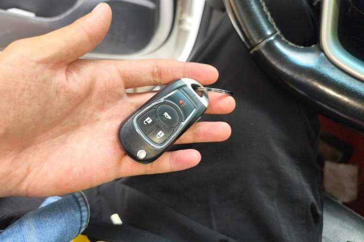 Used Buick GT 2018 18T Automatic Elite Model Vehicle Key