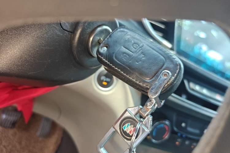Used Buick GT 2018 15T Manual Entry-Level Version China V Standard Vehicle Key