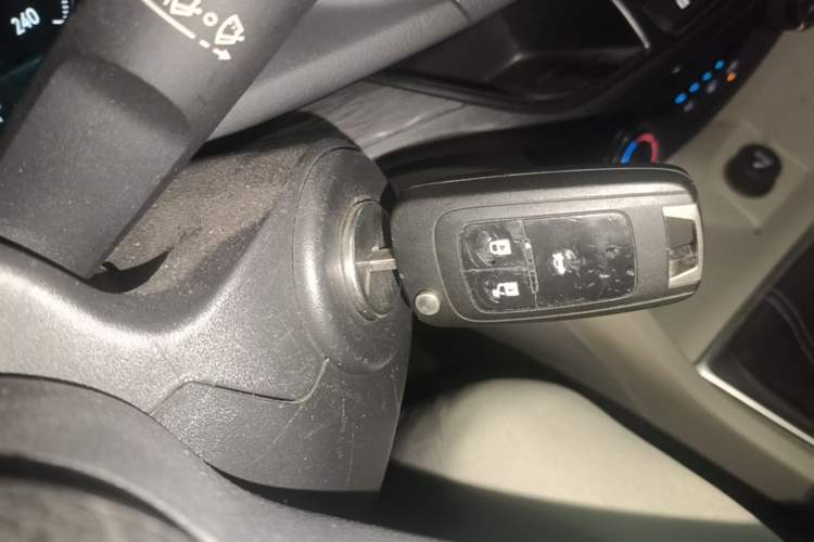 Used Buick GT 2018 15T Manual Elite Version China V Standard Vehicle Key