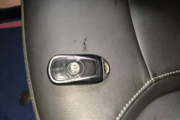 Used Buick GT 2018 18T Automatic Elite Model Vehicle Key