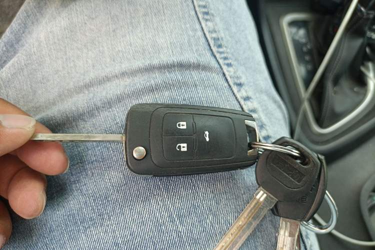 Used Buick GT 2018 18T Automatic Elite Model Vehicle Key