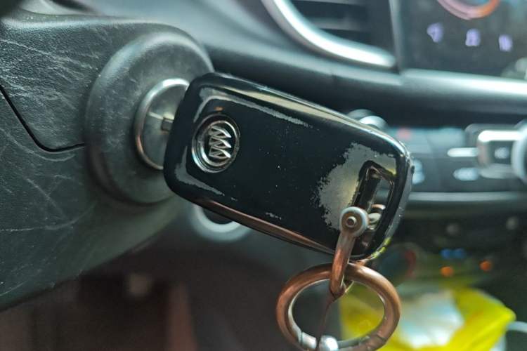 Used Buick GT 2018 18T Automatic Elite Model Vehicle Key