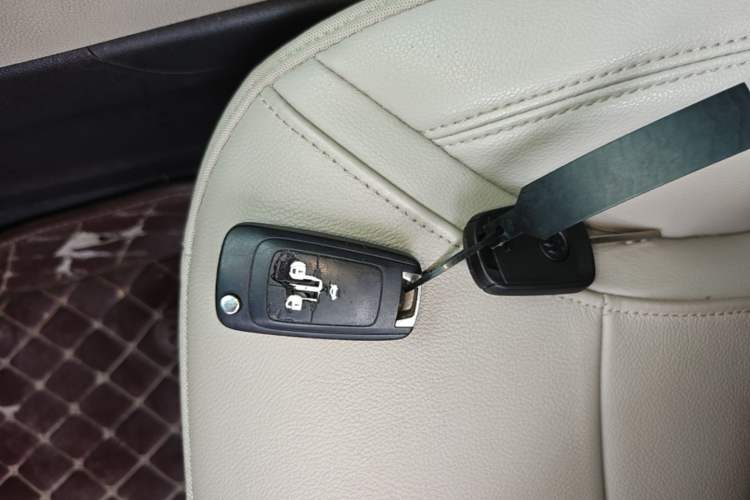 Used Buick GT 2018 15T Dual-Clutch Elite Model China V Standard Vehicle Key