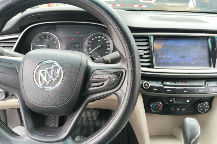 Used Buick GT 2018 15T Dual-Clutch Advanced Model China V Standard Center Console