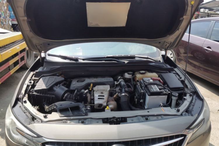 Used Buick GT 2018 15T Dual-Clutch Elite Model China V Standard Engine Bay