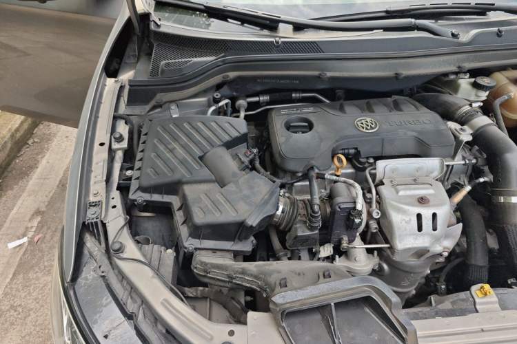 Used Buick GT 2018 18T Automatic Elite Model Engine Bay Right