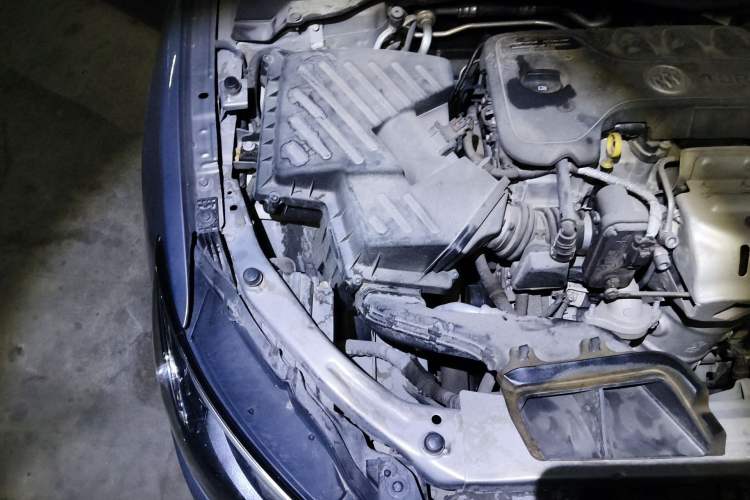 Used Buick GT 2018 18T Automatic Flagship Model Engine Bay Right