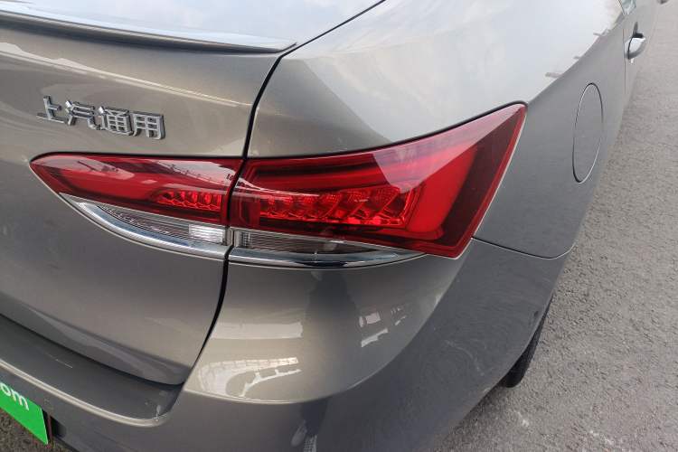 Used Buick GT 2018 18T Automatic Flagship Model Exterior 3
