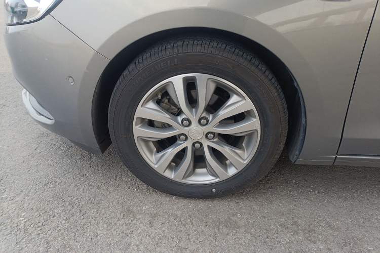 Used Buick GT 2018 18T Automatic Flagship Model Exterior 4