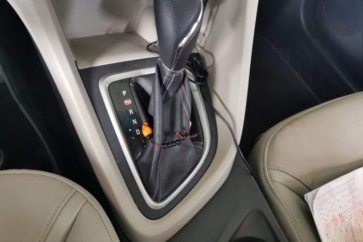 Used Buick GT 2018 15T Dual-Clutch Elite Model China V Standard Gear Lever