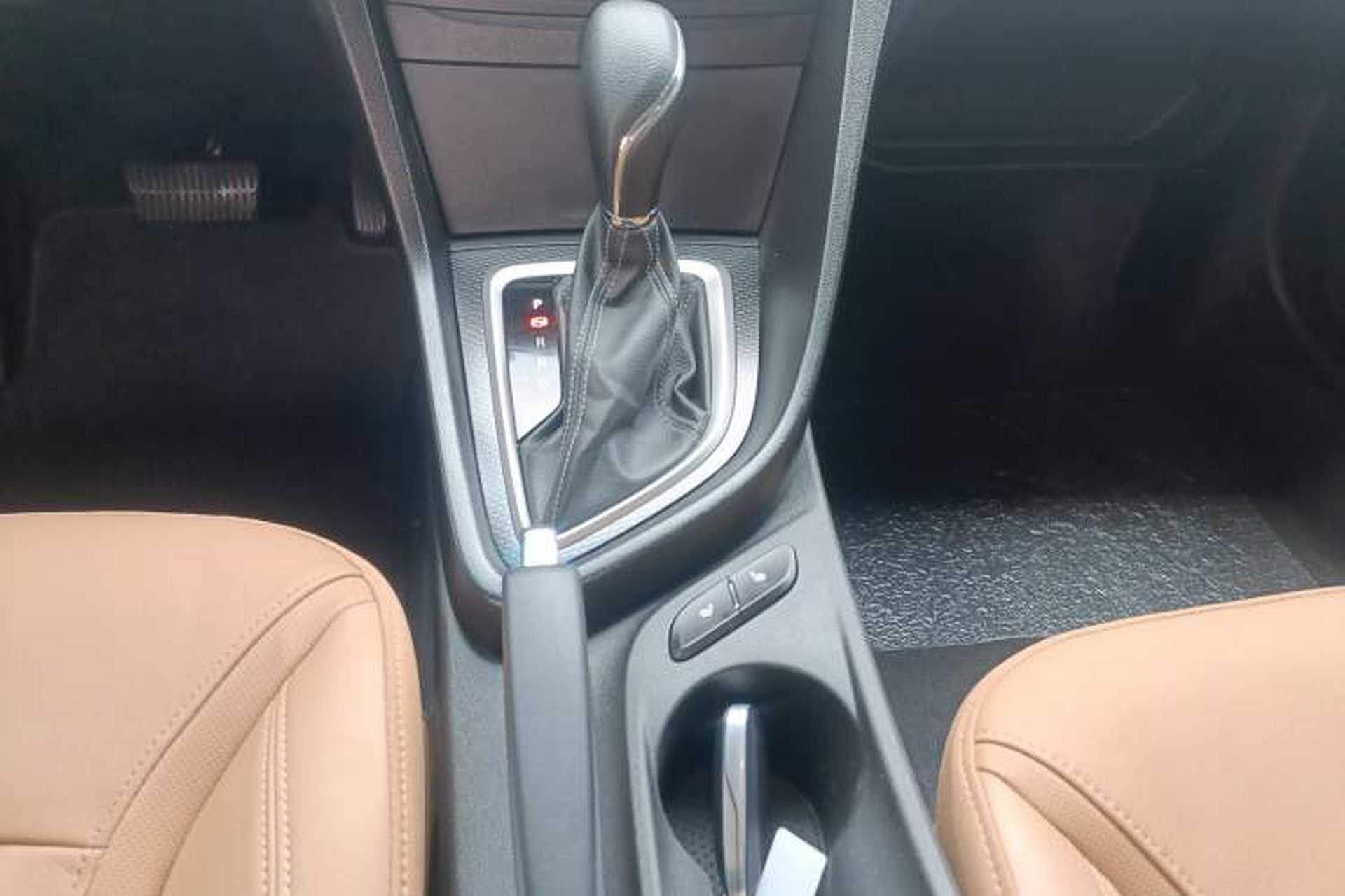 Used Buick GT 2018 18T Automatic Flagship Model Gear Lever