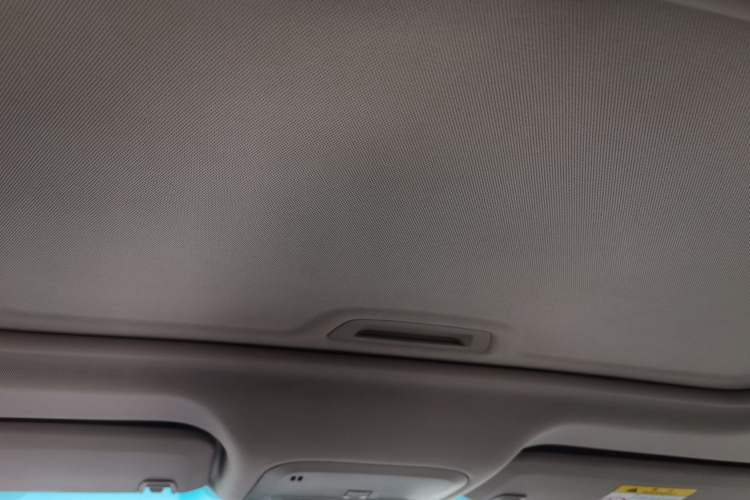Used Buick GT 2018 15T Dual-Clutch Elite Model China V Standard Headliner