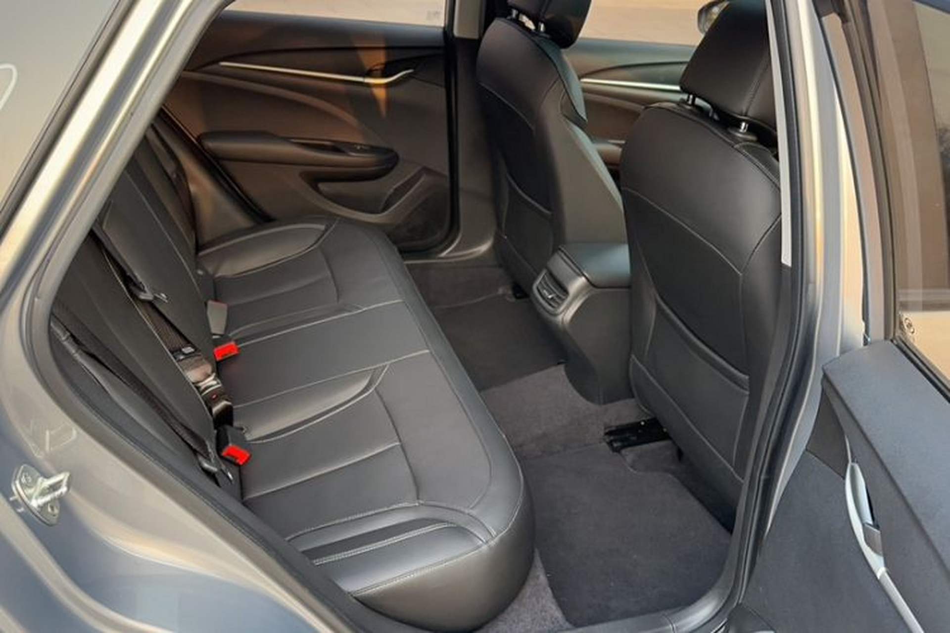 Used Buick GT 2018 18T Automatic Elite Model Interior 1