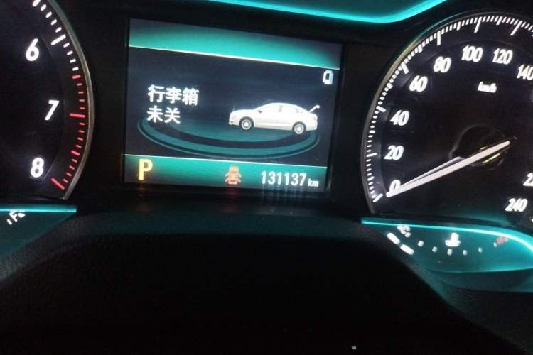 Used Buick GT 2018 18T Automatic Flagship Model Odometer Close Up