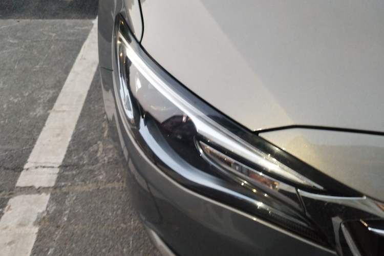 Used Buick GT 2018 18T Automatic Flagship Model Right Front Headlight