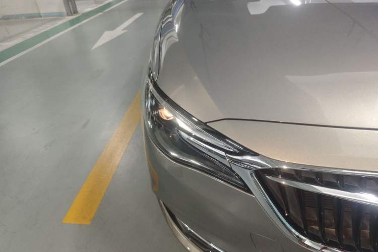 Used Buick GT 2018 18T Automatic Flagship Model Right Front Headlight