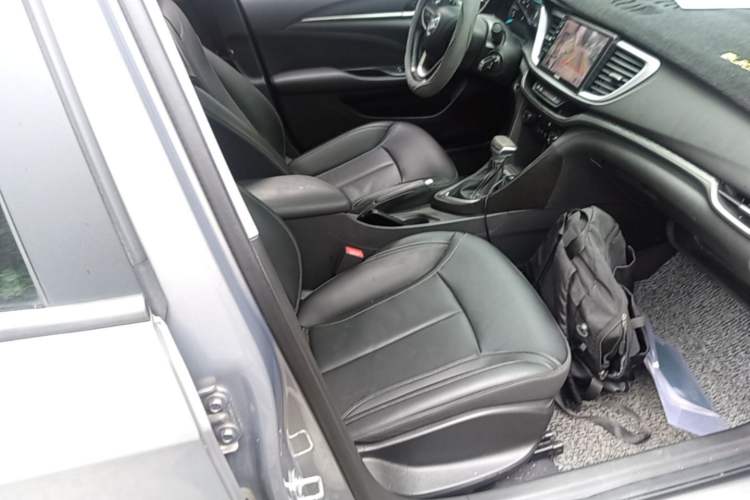 Used Buick GT 2018 18T Automatic Elite Model Right Front Seat