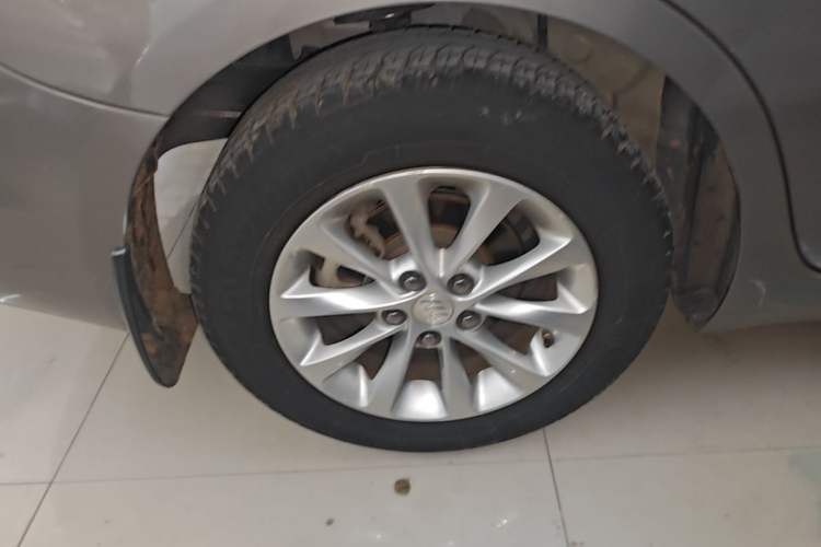 Used Buick GT 2018 15T Manual Entry-Level Version China V Standard Right Rear Wheel Hub