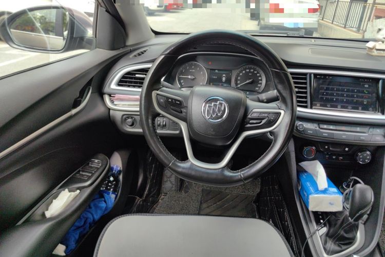 Used Buick GT 2018 18T Automatic Elite Model Steering Wheel