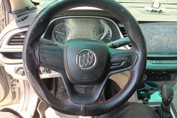 Used Buick GT 2018 15T Dual-Clutch Advanced Model China V Standard Steering Wheel