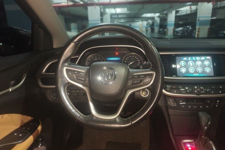 Used Buick GT 2018 18T Automatic Flagship Model Steering Wheel