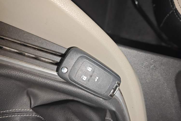 Used Buick GT 2018 15T Manual Entry-Level Version China V Standard Vehicle Key