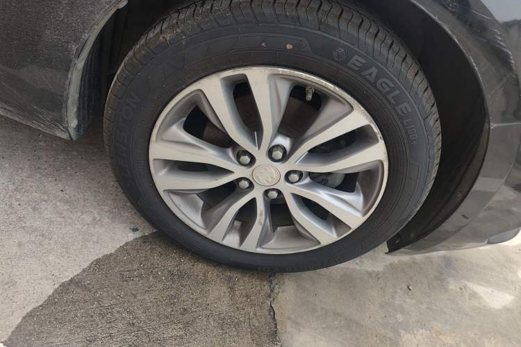 Used Buick GT 2019 18T Automatic Connected Elite Model China V Standard Right Front Wheel Hub