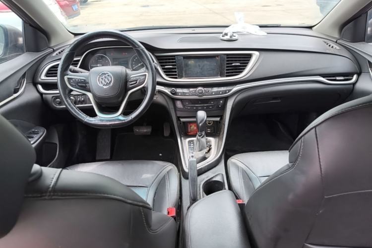 Used Buick GT 2019 18T Automatic Connected Elite Model China VI Standard Center Console