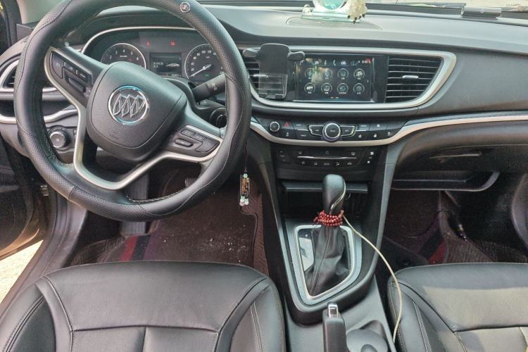 Used Buick GT 2019 18T Automatic Connected Elite Model China VI Standard Center Console