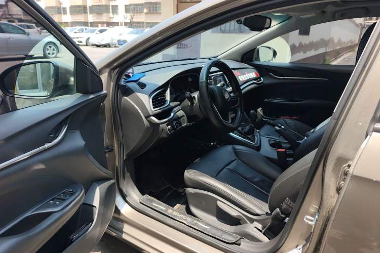 Used Buick GT 2019 18T Automatic Connected Elite Model China VI Standard Driver Seat