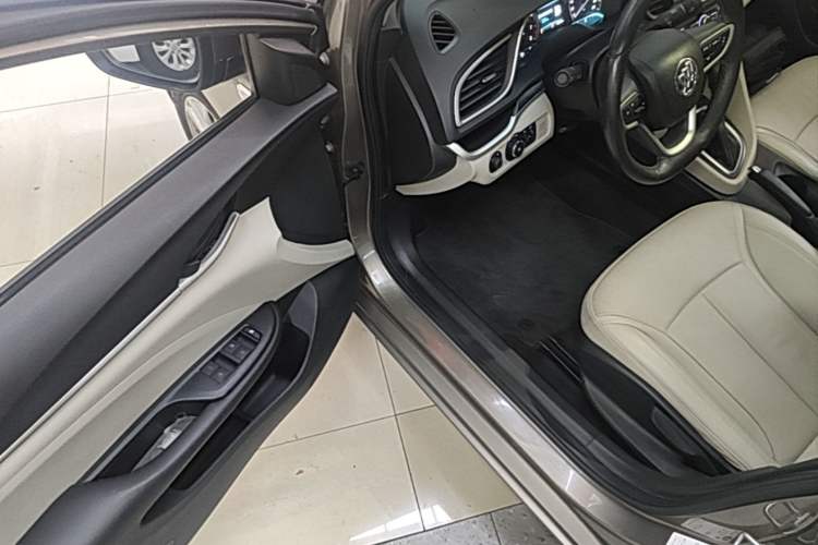 Used Buick GT 2019 15T Dual-Clutch Connected Elite Model China VI Driver Seat