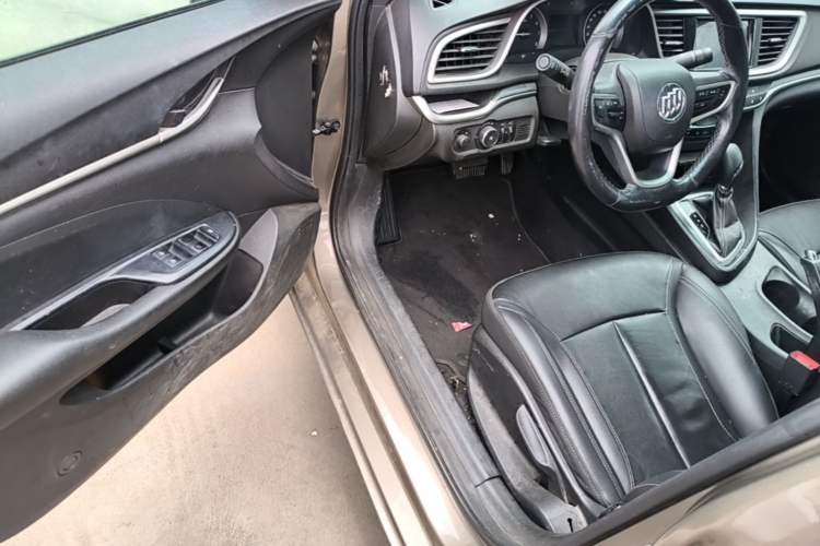 Used Buick GT 2019 18T Automatic Connected Elite Model China VI Standard Driver Seat