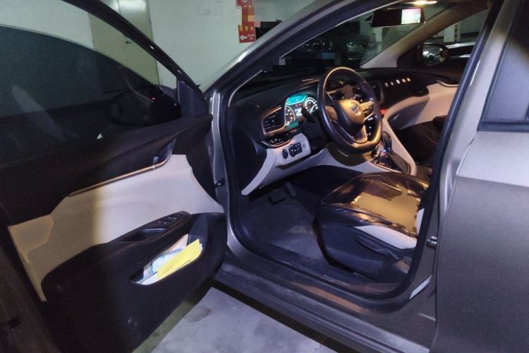 Used Buick GT 2019 15T Dual-Clutch Advanced Version China VI Standard Driver Seat