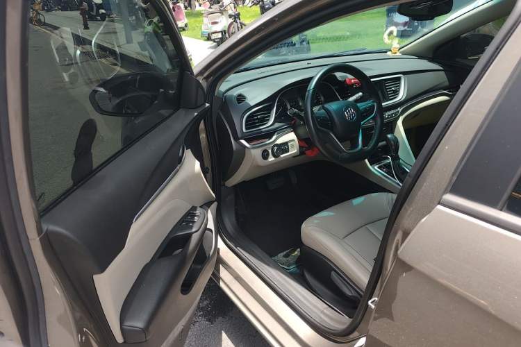 Used Buick GT 2019 15T Dual-Clutch Connected Elite Model China VI Driver Seat