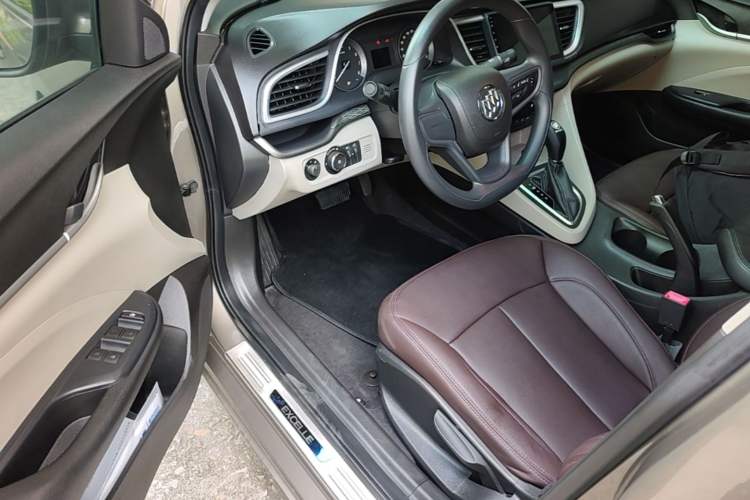 Used Buick GT 2019 15T Dual-Clutch Advanced Version China VI Standard Driver Seat