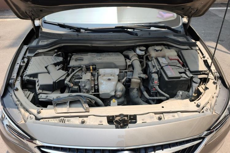 Used Buick GT 2019 18T Automatic Connected Elite Model China VI Standard Engine Bay