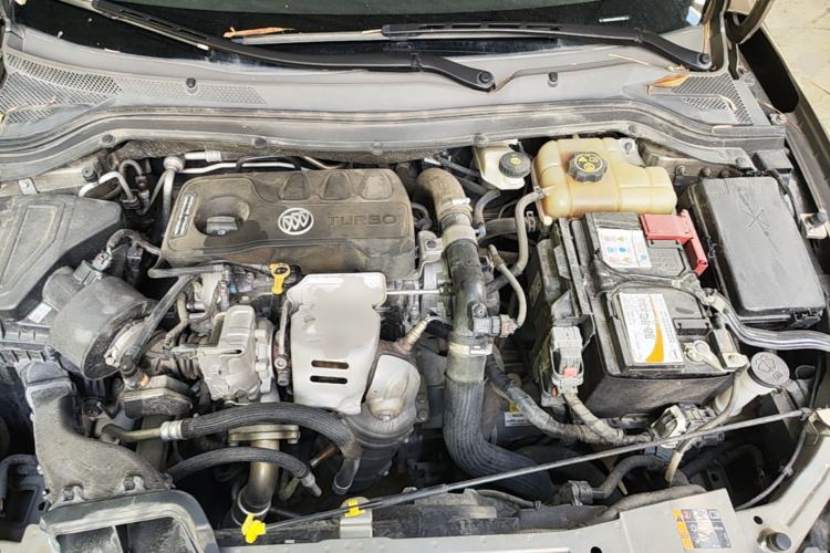 Used Buick GT 2019 15T Dual-Clutch Connected Elite Model China VI Engine Bay