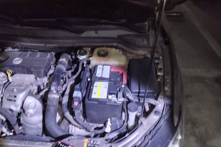 Used Buick GT 2019 15T Dual-Clutch Advanced Version China VI Standard Engine Bay Left