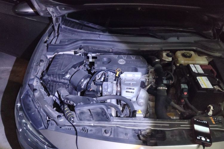 Used Buick GT 2019 15T Dual-Clutch Advanced Version China VI Standard Engine Bay Right
