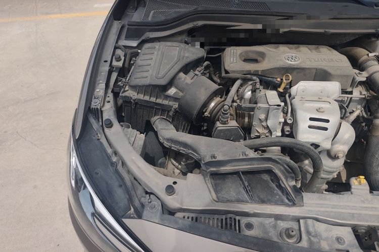 Used Buick GT 2019 15T Dual-Clutch Connected Elite Model China VI Engine Bay Right