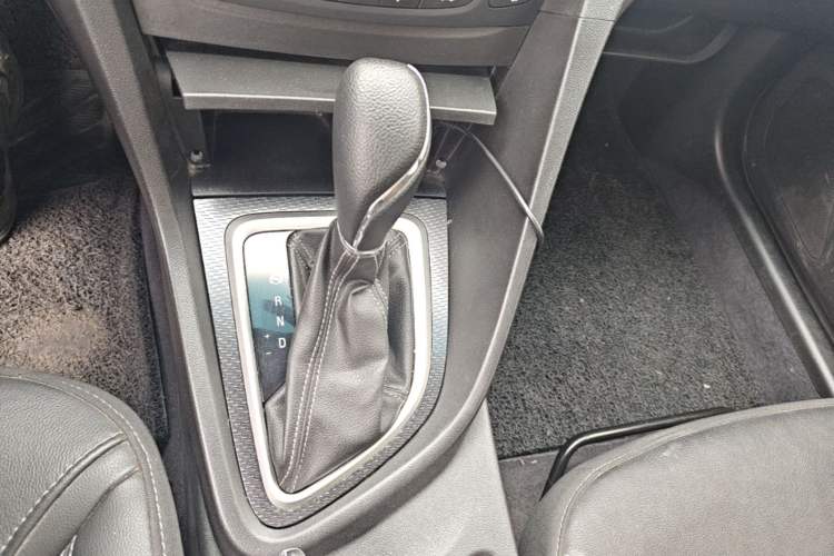 Used Buick GT 2019 18T Automatic Connected Elite Model China VI Standard Gear Lever