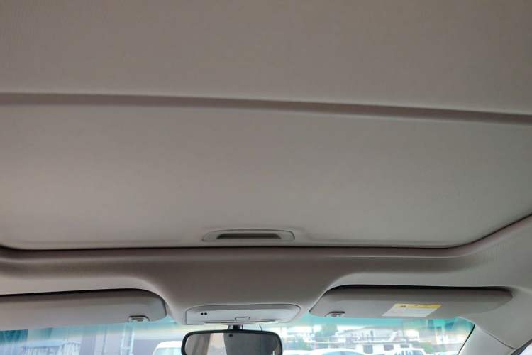 Used Buick GT 2019 18T Automatic Connected Elite Model China VI Standard Headliner