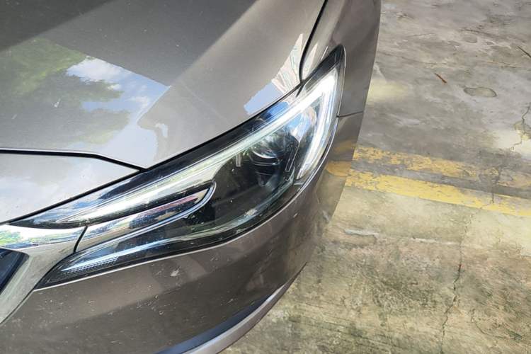 Used Buick GT 2019 15T Dual-Clutch Connected Elite Model China VI Left Front Headlight