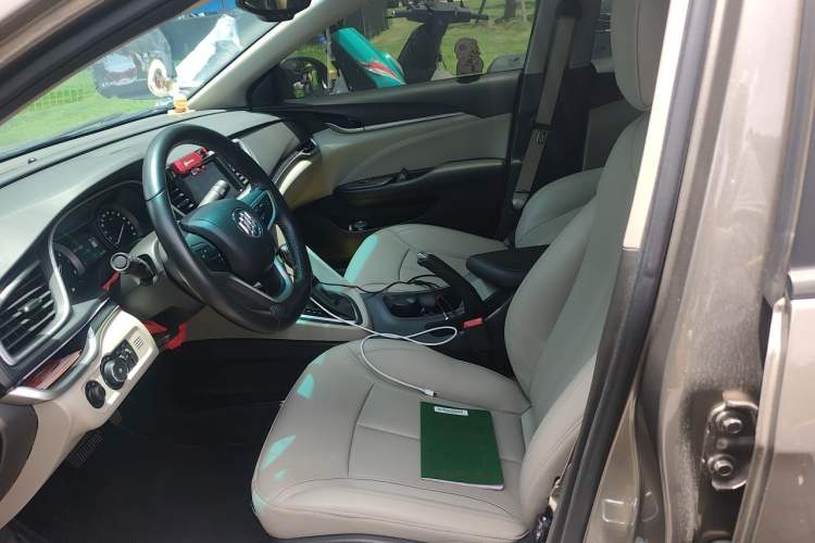 Used Buick GT 2019 15T Dual-Clutch Connected Elite Model China VI Left Front Seat